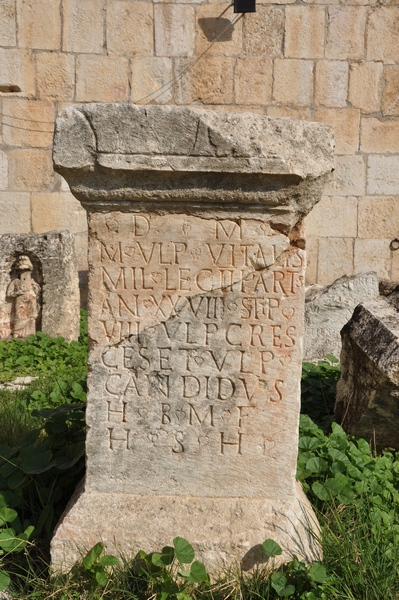 Apamea, Tombstone of Ulpius Vitalis, soldier of II Parthica