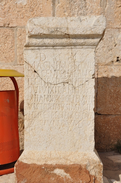 Apamea, Tombstone of Magnus Matto, soldier of II Parthica