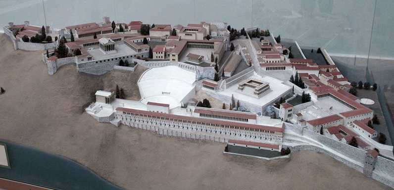 Pergamon, Model of the citadel (Roman age)