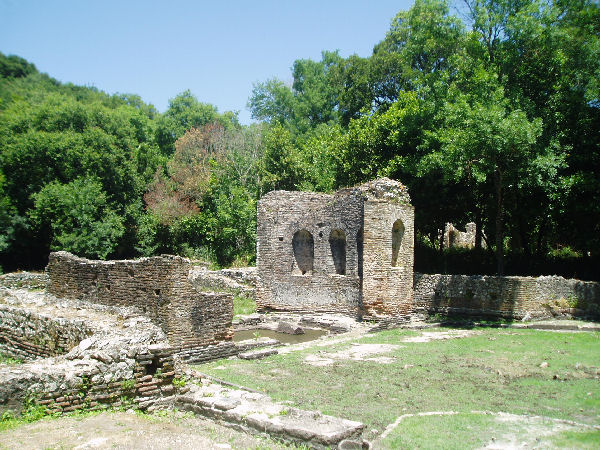 Buthrotum, Gymnasium with nymphaeum