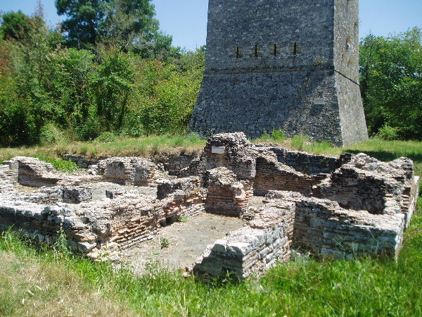 Buthrotum, Roman baths