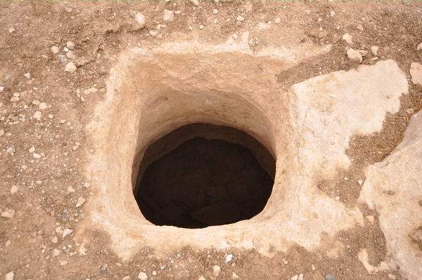 Qasr Bshir, Cistern