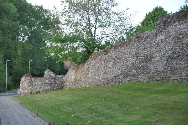 Tongeren, Roman wall, Caesarlaan