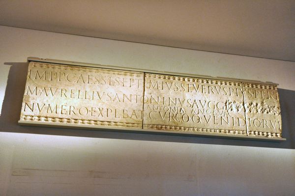 Leiden-Matilo, Inscription by a unit of scouts, with a damnatio memoriae