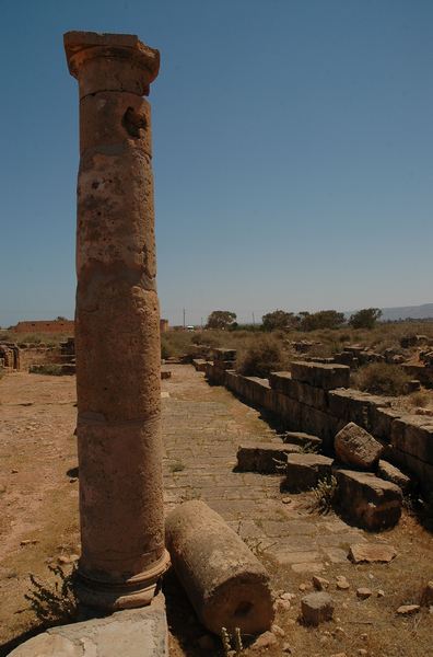 Taucheira, East Basilica, column