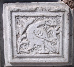 Smintheum, Relief of a bird