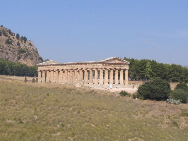 Segesta, Temple, General view