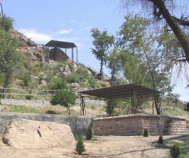 Shahbazgarhi, the two rock edicts