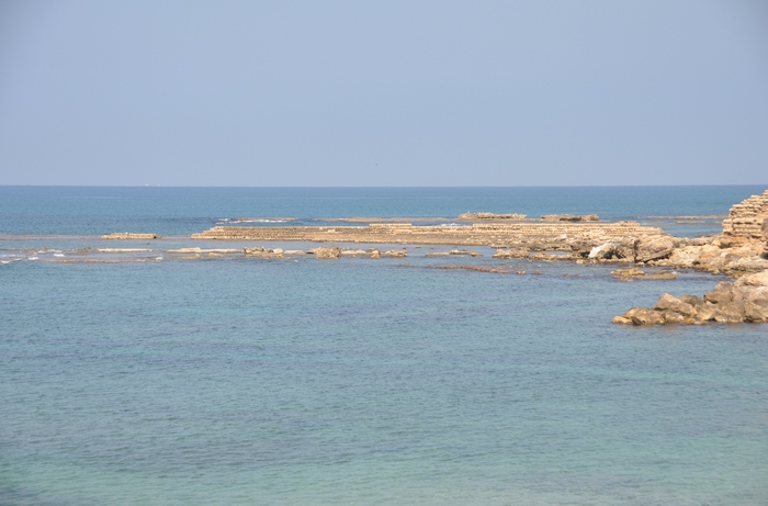 Caesarea, Port, Mole