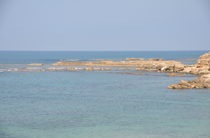 Caesarea, Port, Mole