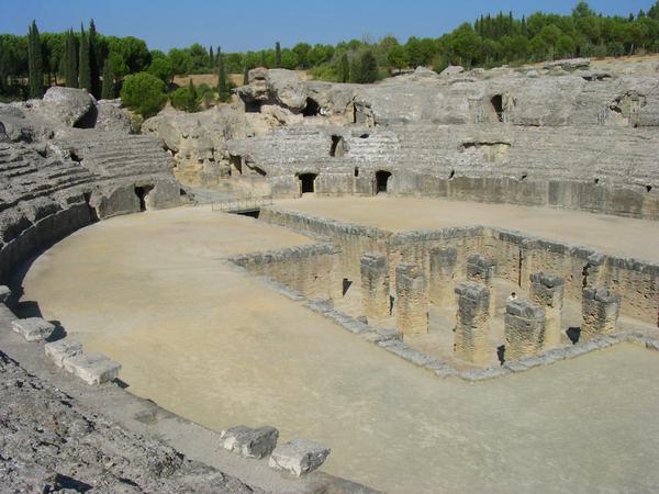 Italica, Amphitheater, Arena (1)