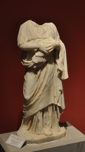 Arykanda, Statue of a woman