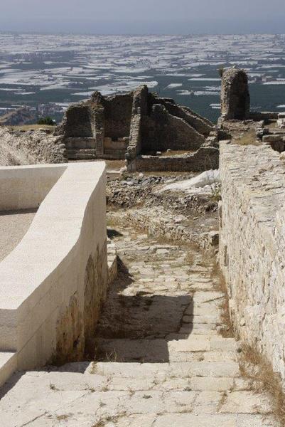 Rhodiapolis, Staircase