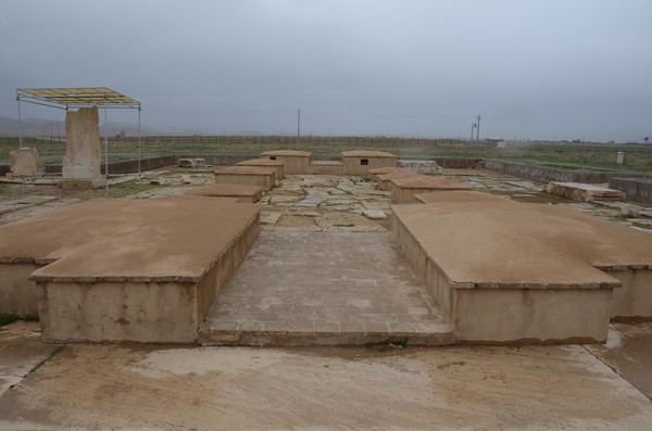 Pasargadae, Gate R (4)