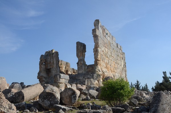 Majdel Anjar, Northwest view of the temple