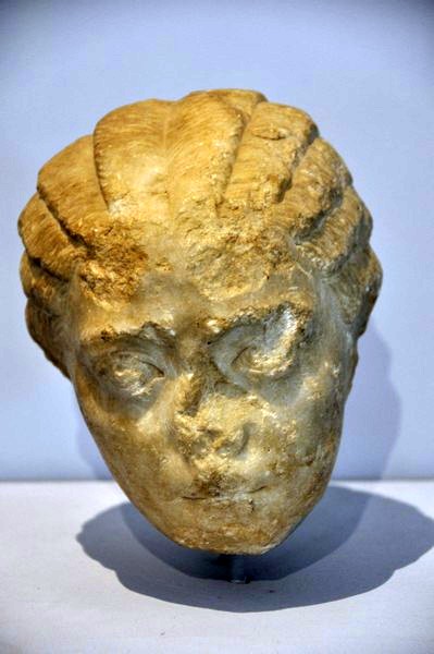 Viminacium, Woman's head