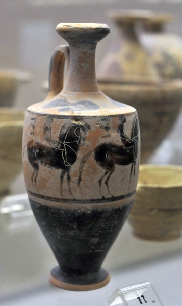 Syracuse, Vase with cavalry