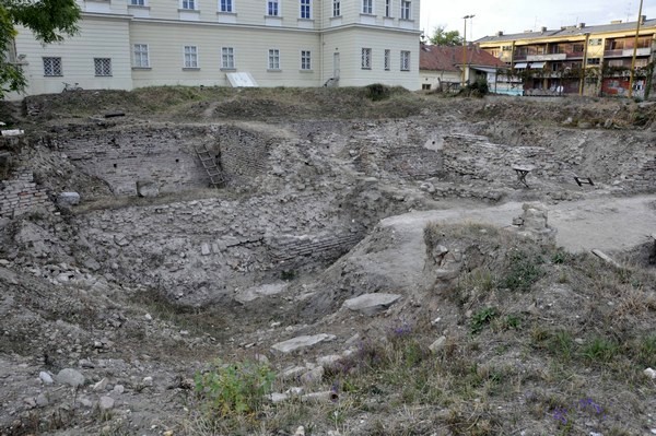 Sirmium, Excavation near the basilica