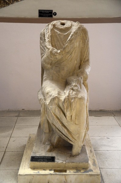 Seleucia in Pieria, Statue of a seated orator
