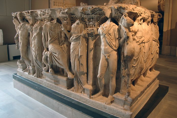 Seleucia in Pieria, Sarcophagus with the Dioscuri