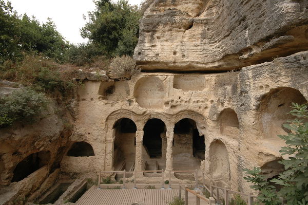 Seleucia in Pieria, Beșikli Mausoleum, Façade