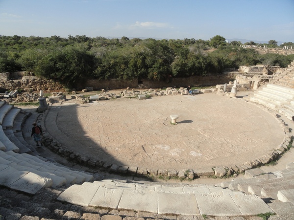 Salamis, Theater