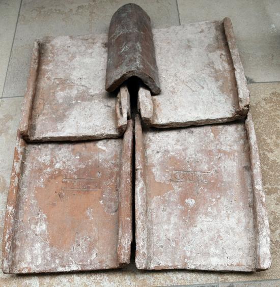 Schwäbisch Gmünd, Schirenhof, Roman fort, Rooftiles