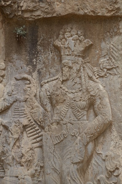 Naqš-e Rustam, Investiture relief of Narseh (4)