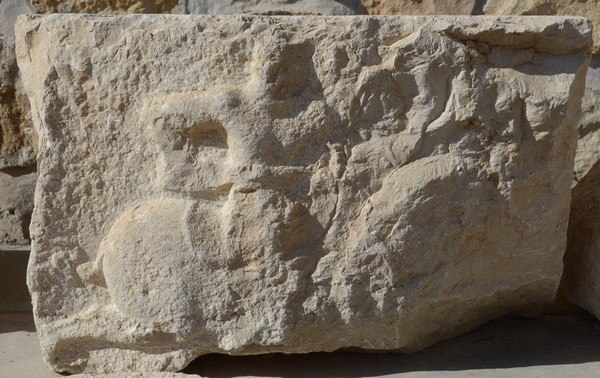 Bishapur, Small relief of an equestrian battle