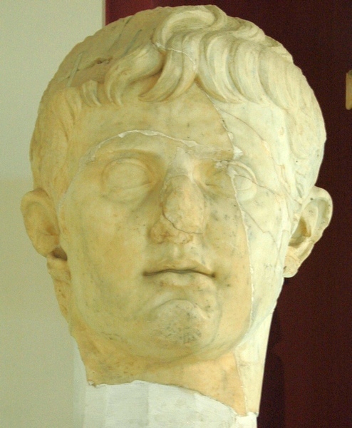 Lepcis, Theater, portrait of Augustus