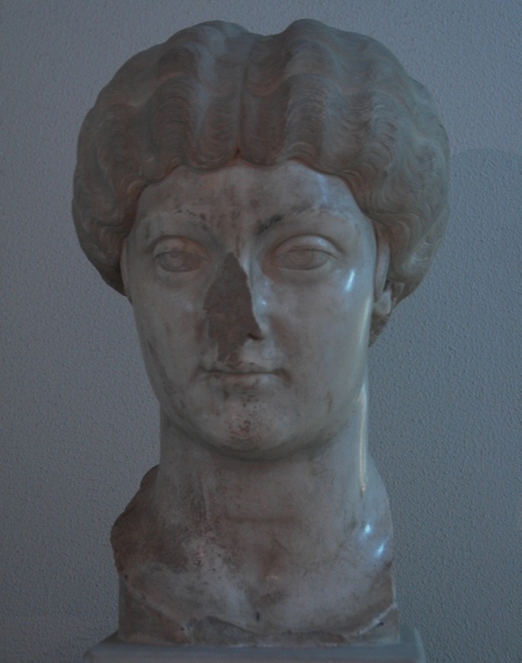 Lepcis, Theater, portrait of Faustina II (2)