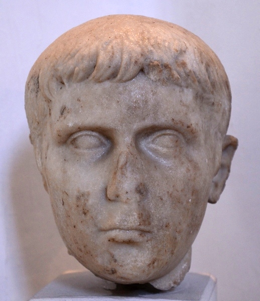 Ledra, Roman head