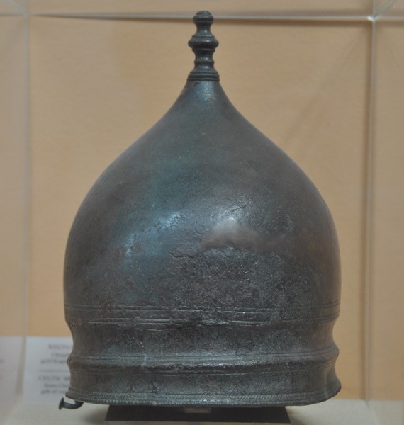Chiusi, Helmet (Celtic type)