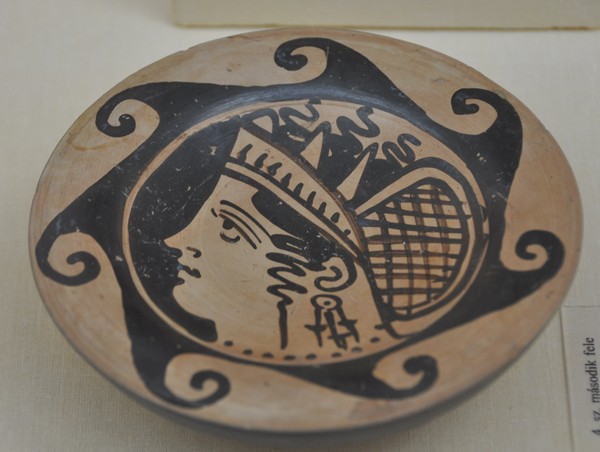 Etruscan plate