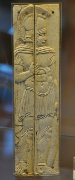 Praeneste, Ivory of a warrior (1)