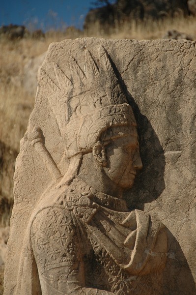 Arsameia, Site 3: Dexiosis Relief, Antiochus (1)