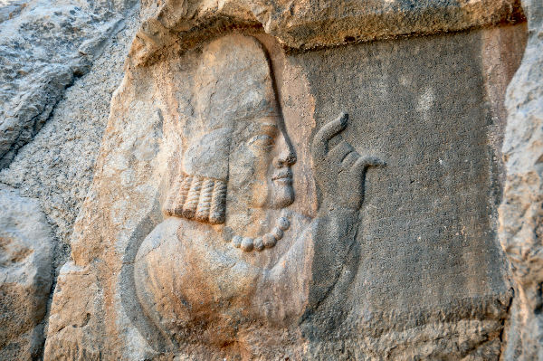 Naqš-e Rajab, investiture relief of Ardašir I, The Sasanian high priest Kartir