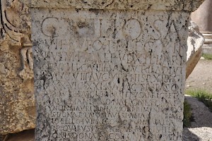 Inscription of G. Velius Rufus, top