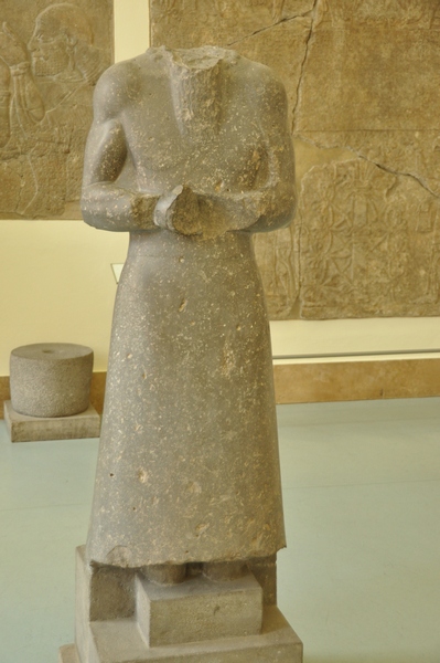 Aššur, Statue of an early king