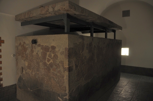 Aššur, Royal Tombs, Sarcophagus of Aššurnasirpal II