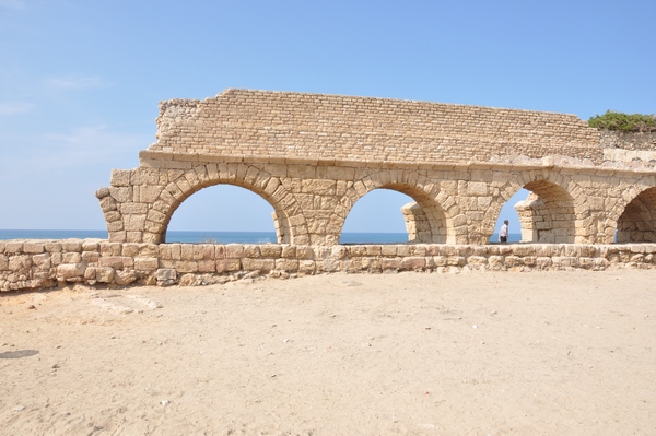 Caesarea, Aqueduct (1)