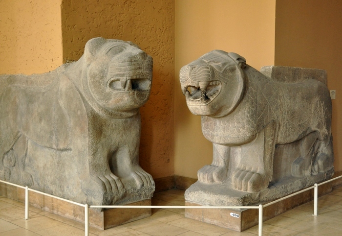 Zincirli, Inner gate, lions