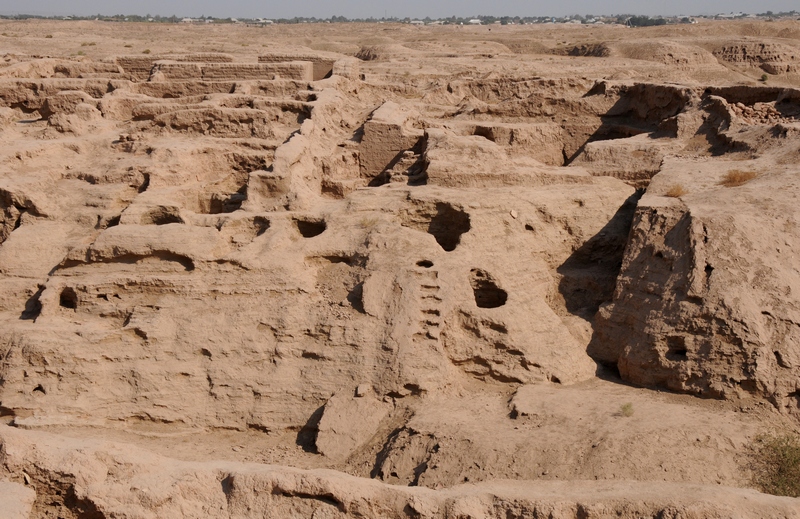 Kampyr Tepe, Houses (2)