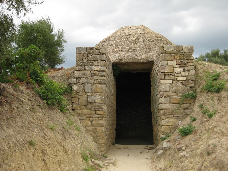 Pylos, Mycenaean tomb