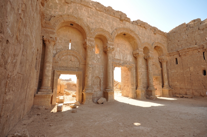 Resafa, North Gate (1)