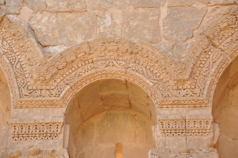 Resafa, North Gate, Decoration
