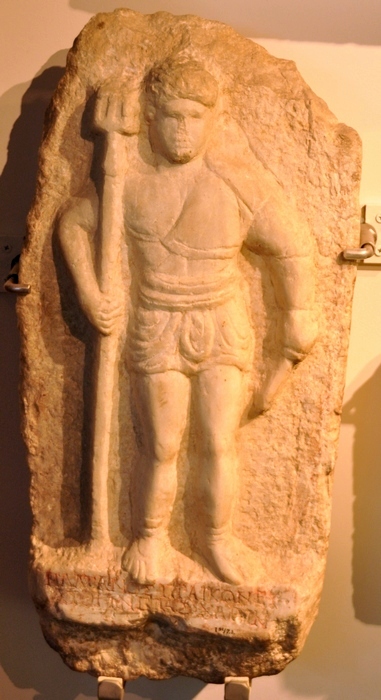 Smyrna, Tombstone of a retiarius named Euchrus