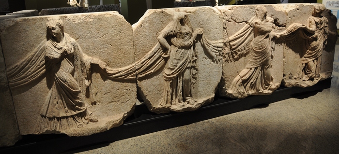 Sagalassus, Heroon, Relief
