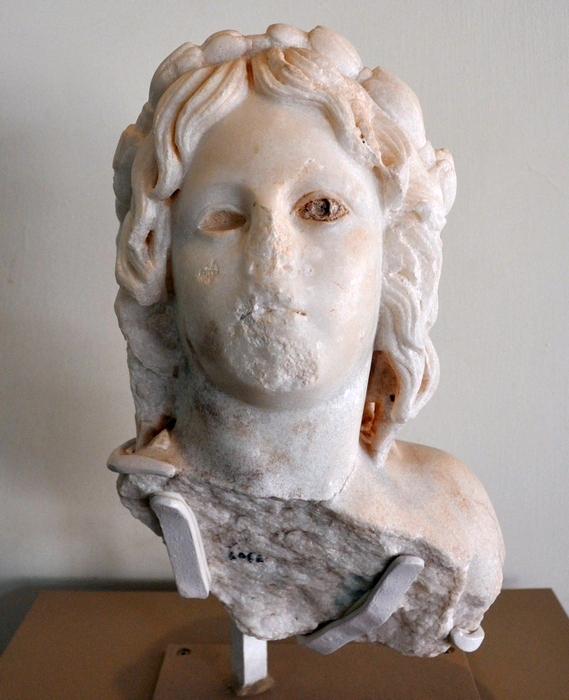 Petra, Head of a Woman