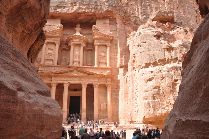 Petra, Siq, Treasury (1)